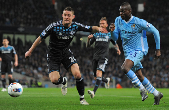 东西方足球 东西方足球